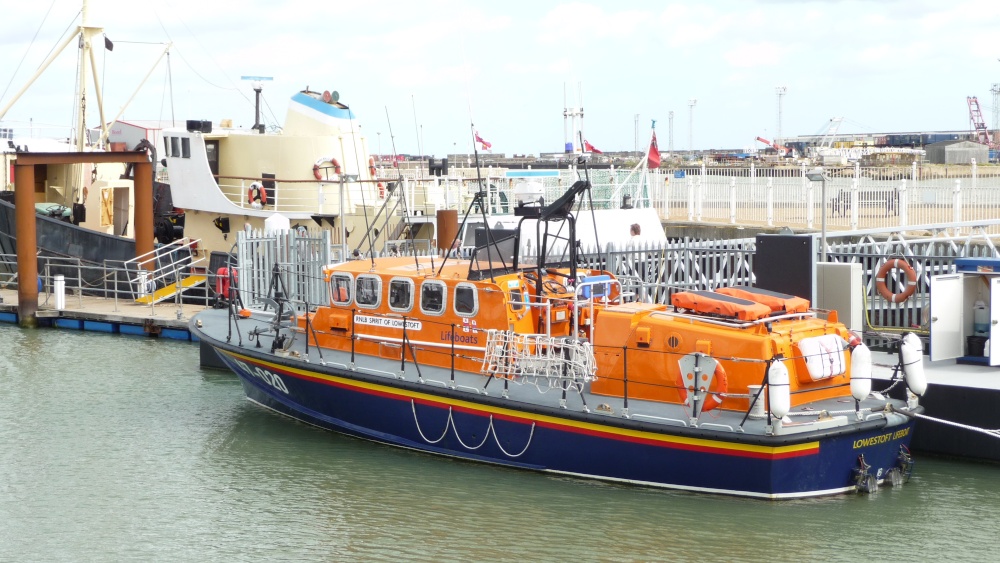 Lowestoft Marina and Harbour September 2011