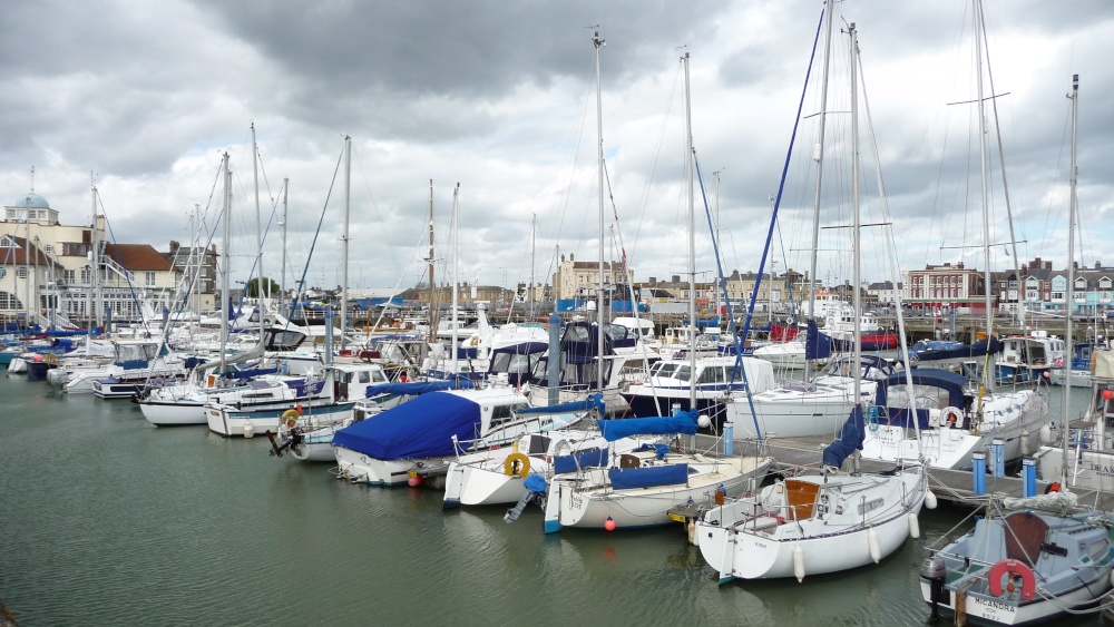 Lowestoft Marina and Harbour September 2011