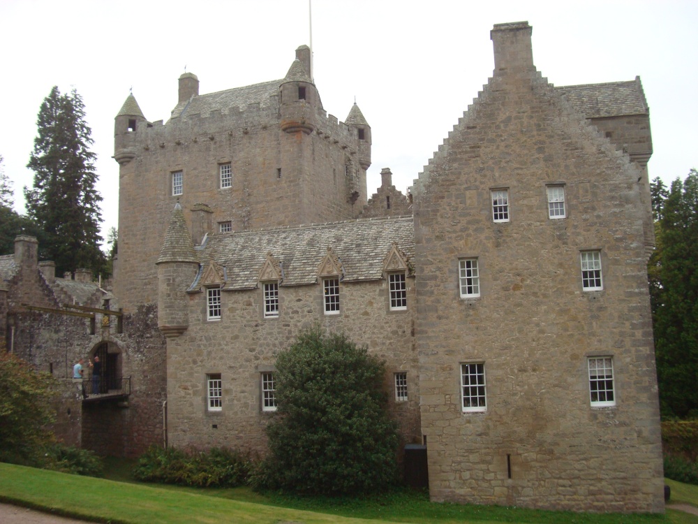 Cawdor Castle photo by Victor Naumenko