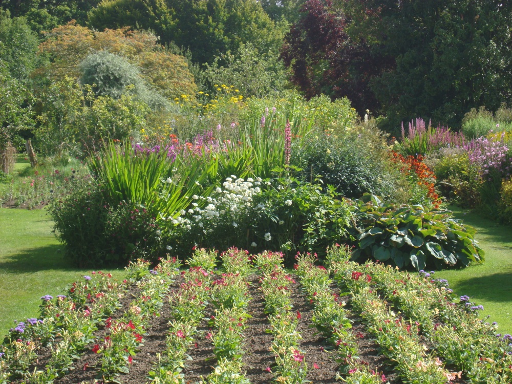 Walled Garden photo by Victor Naumenko