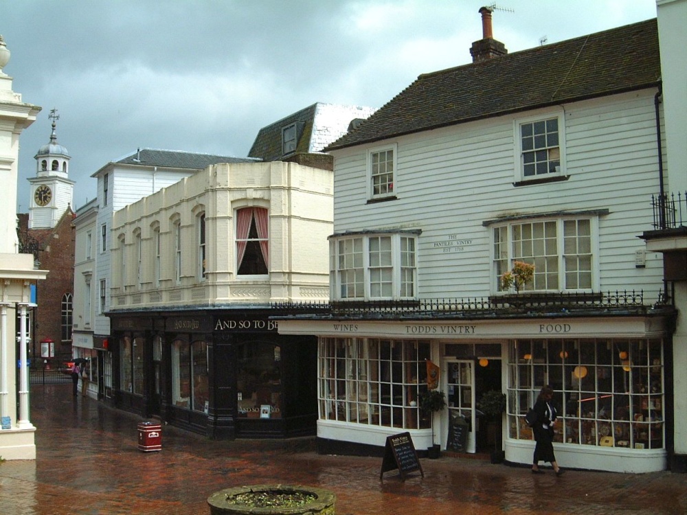 Royal Tunbridge Wells 16 May 2001