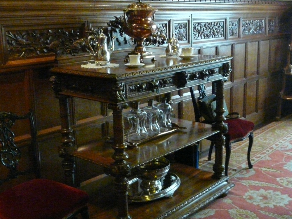 Cragside House, breakfast room.