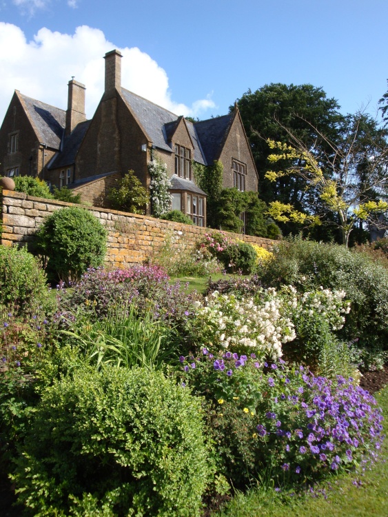 Pendomer House, June 2009
