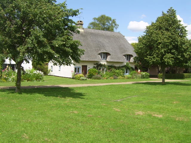 Cottage overlooking the Green