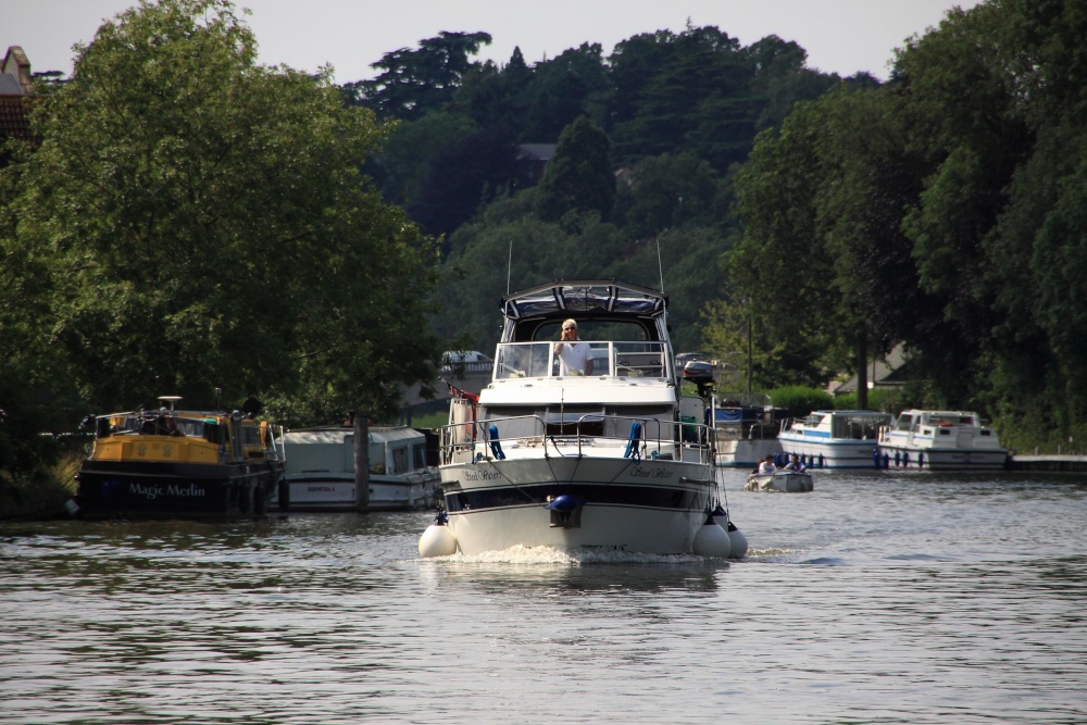 On the Thames between Caversham and Reading Bridges