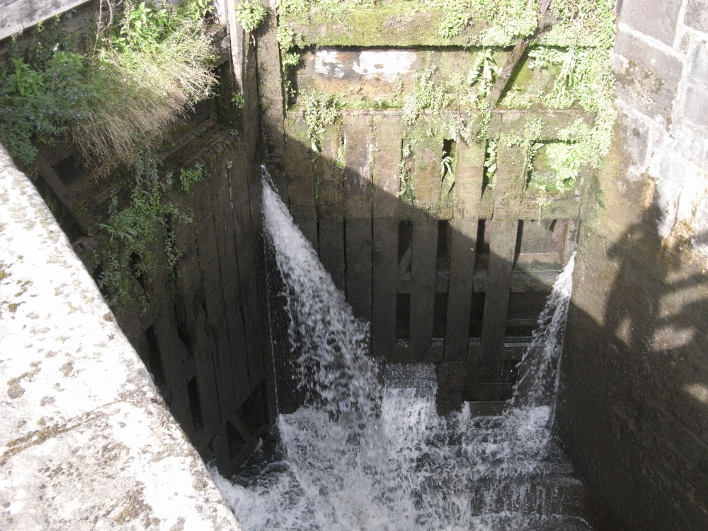 Bingley staircase loch
