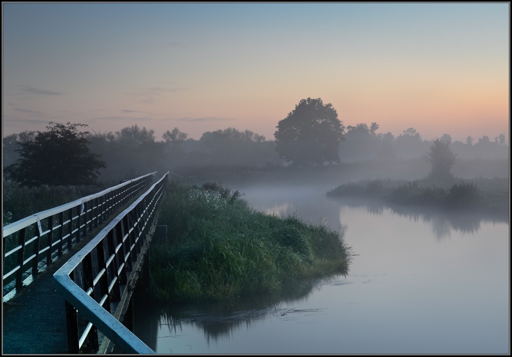 Photograph of Footbridge over River Trent, Alrewas.