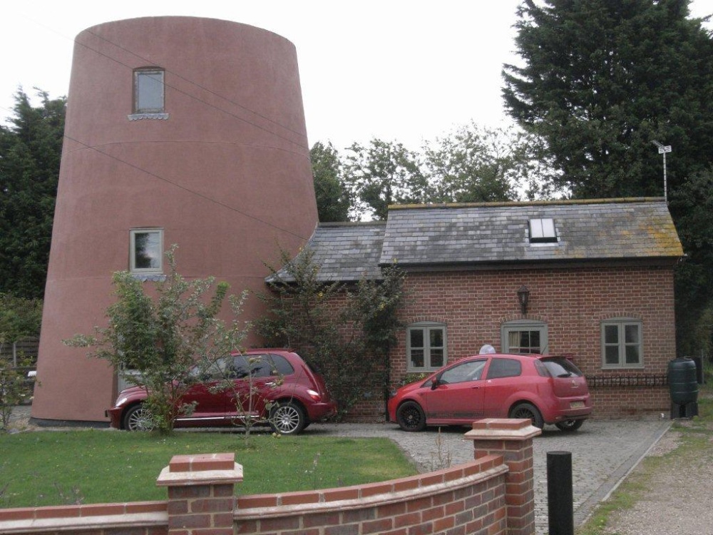 Photograph of Converted Mill in Burgh St Peter