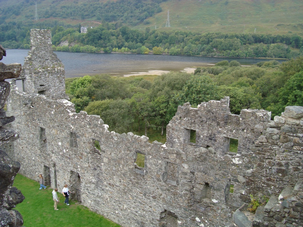 Barracks walls photo by Victor Naumenko