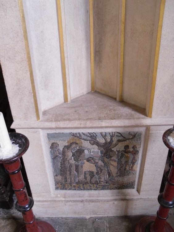 Dorchester-On-Thames, inside the Abbey, the Shrine of St Birinus (restored in 1964)