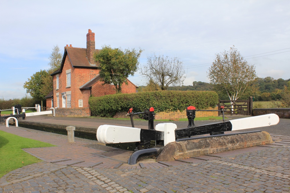 Bratch locks, Wombourne