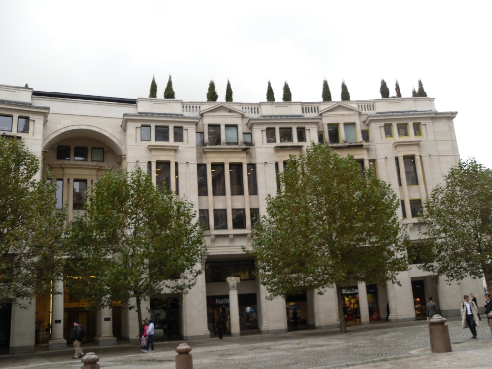 Shops near St Paul's Cathedral