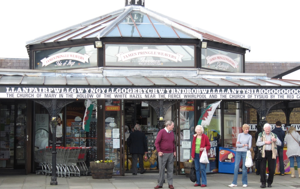 James Pringle Weavers, Llanfairpwllgwyngyll