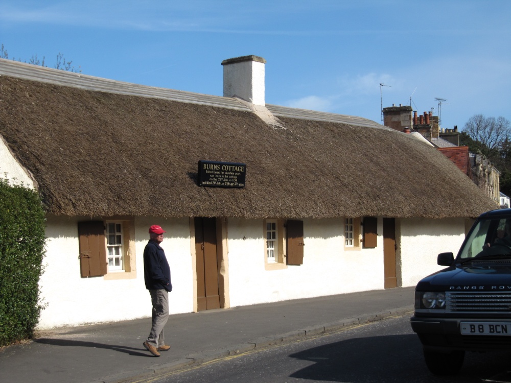 Burns Cottage, Alloway photo by Ken Marshall