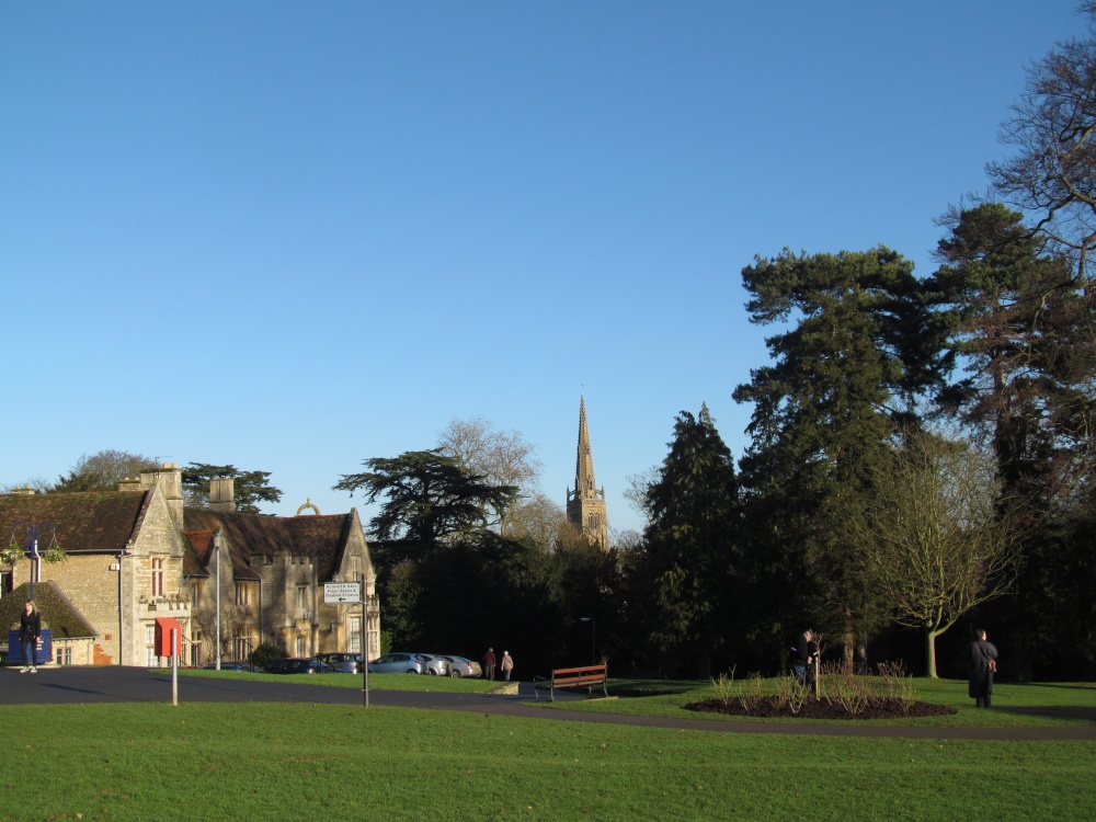 Rushden Hall Park