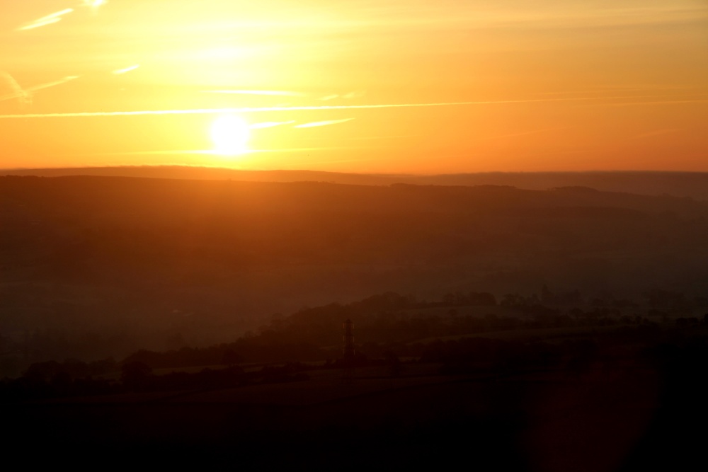 Sunrise from Bosley Cloud