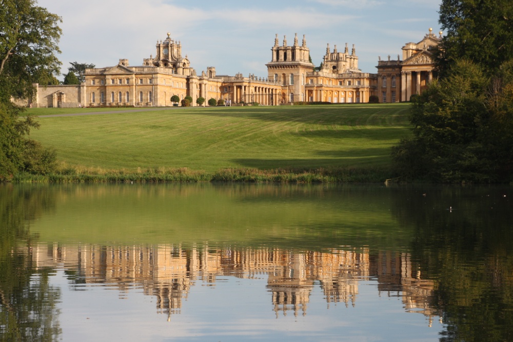 Blenheim Palace photo by Zbigniew Siwik