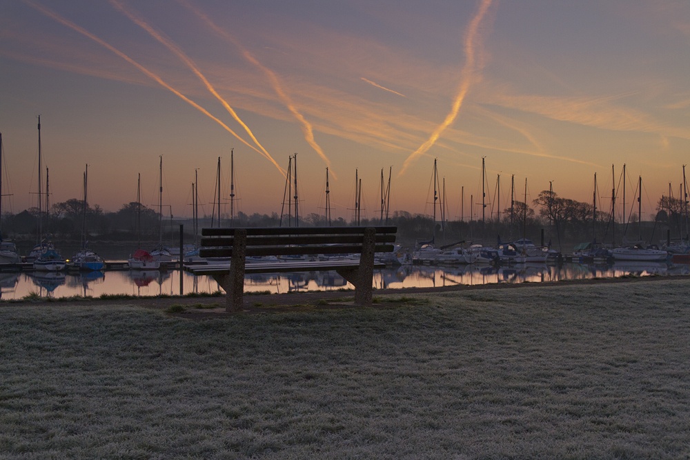Contrails over Fareham Creek