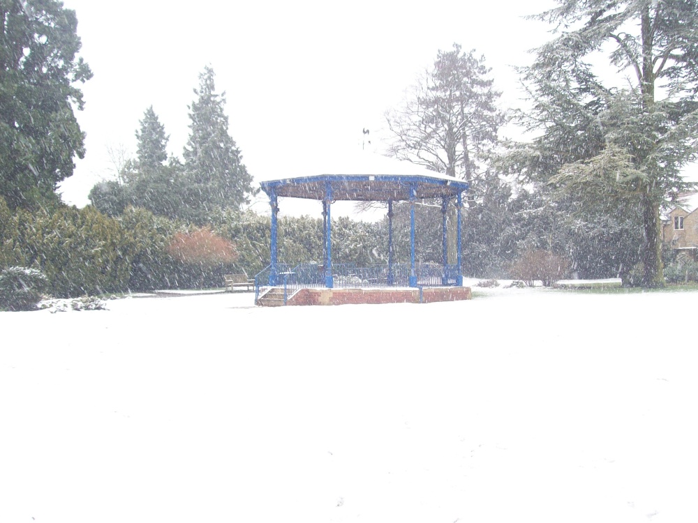 Bicester Bandstand, Garth Park