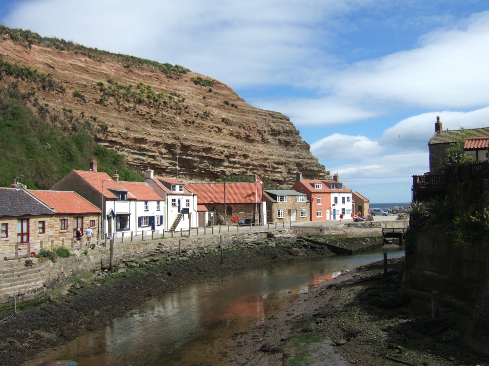 Photograph of Staithes at Low Tide
