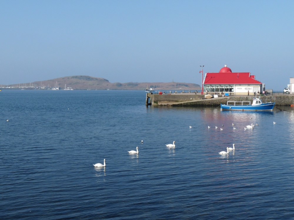 Photograph of Oban waterfront