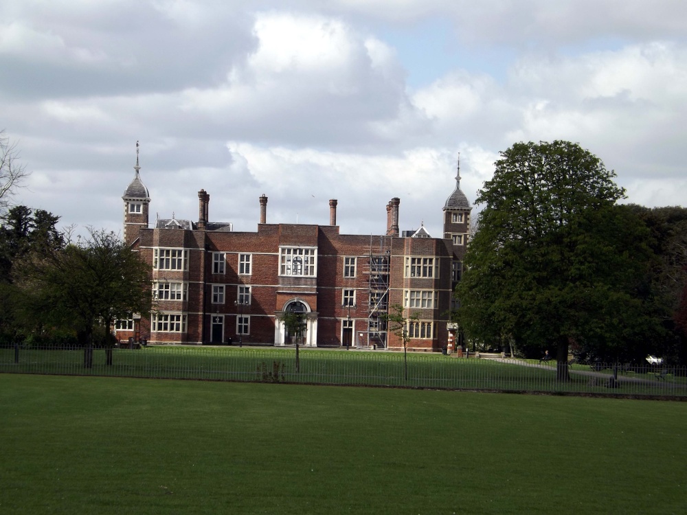 Charlton House, Charlton