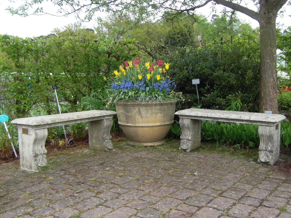 A garden seat.