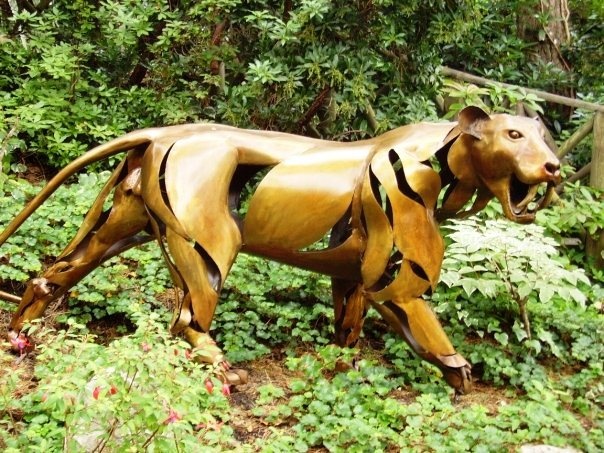 Tiger sculpture, Compton Acres