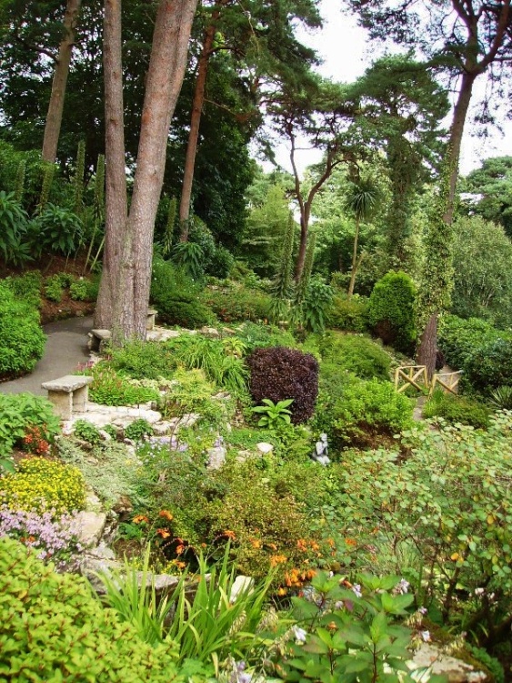 The Wooded Valley, Compton Acres