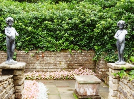 Roman Garden, Compton Acres photo by Jenny Fairbrother