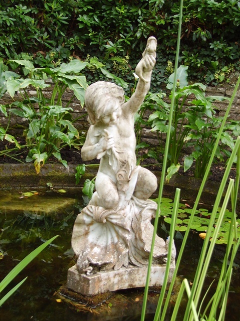 Compton Acres Gardens