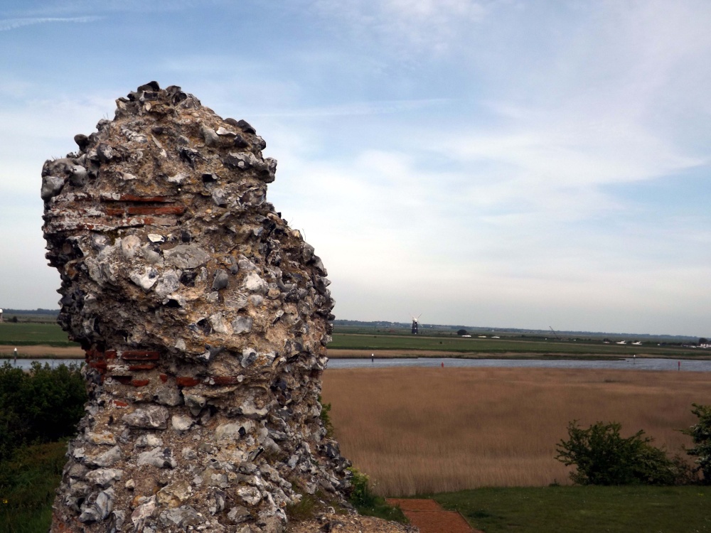 Burgh Castle, Norfolk photo by Chris Mac