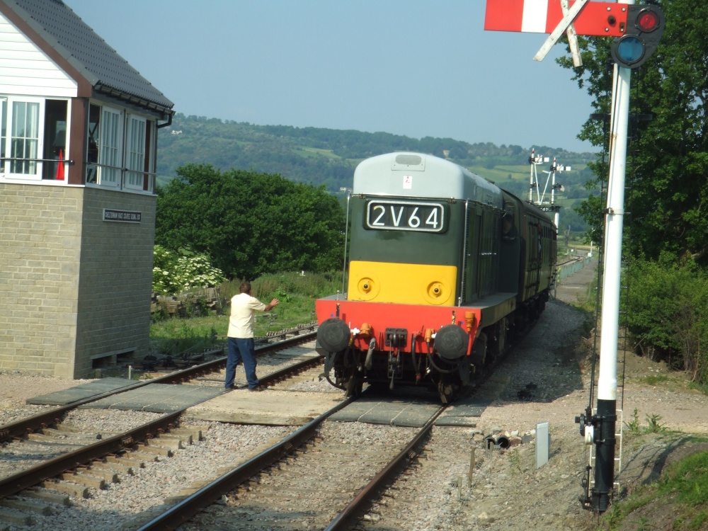 Cheltenham Racecourse Station