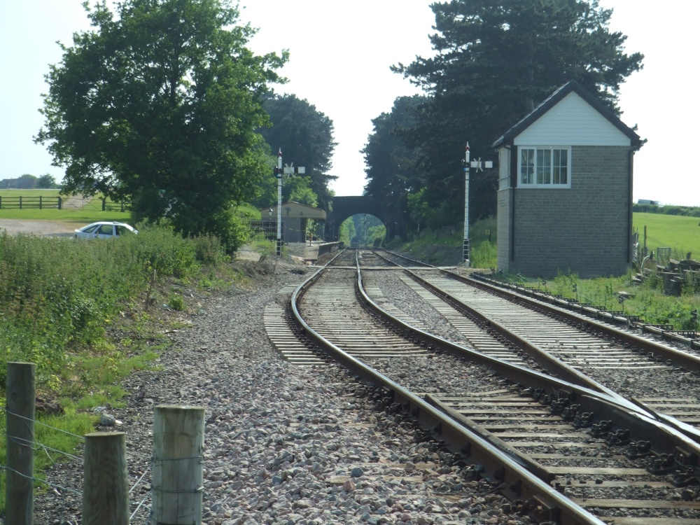 Cheltenham Racecourse Station