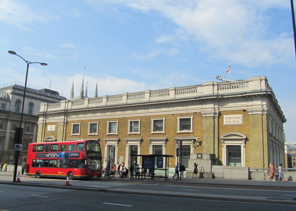 Photograph of London Bridge
