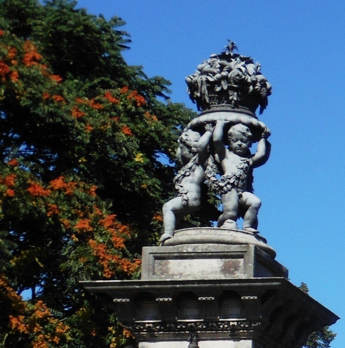 Gate detail, Hampton Court Palace