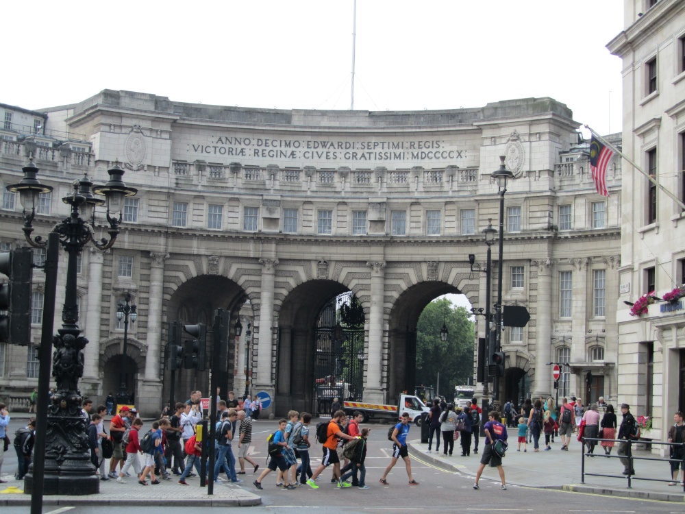 Admiralty Arch photo by Terry Gilley