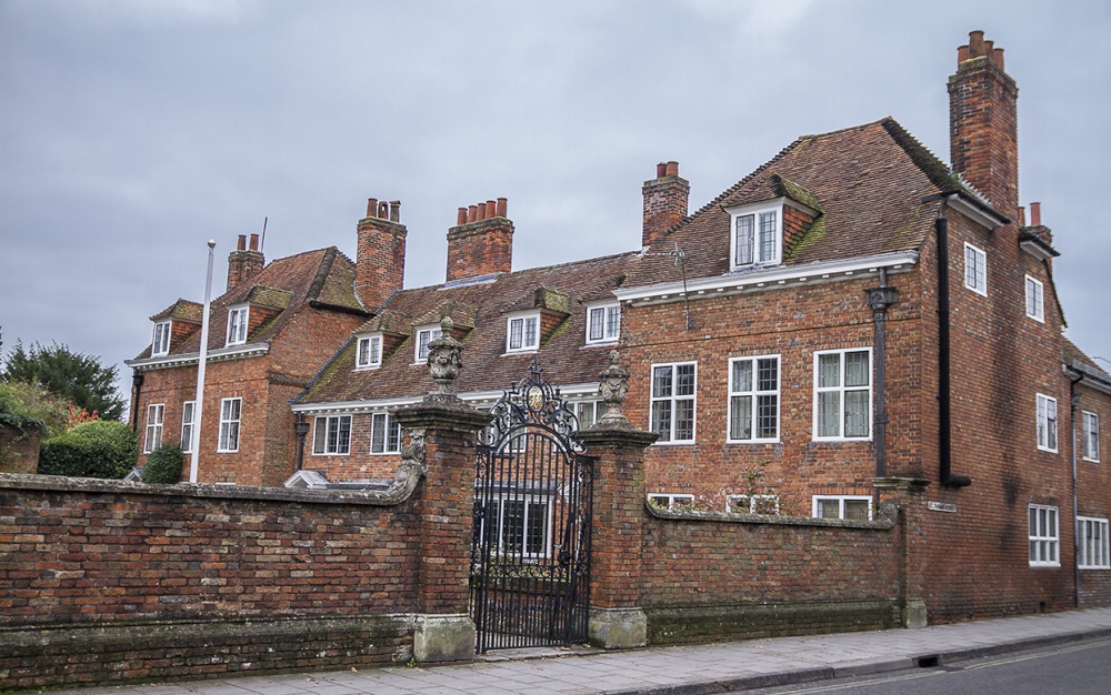 Quadrille Court, Lymington