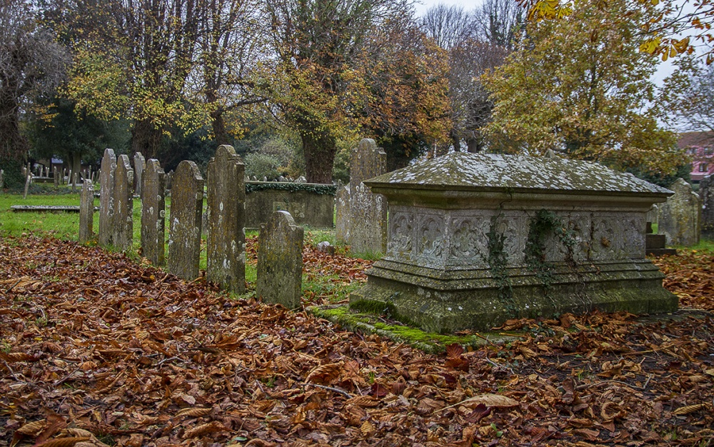 St Thomas' Church Cemetery, Lymington
