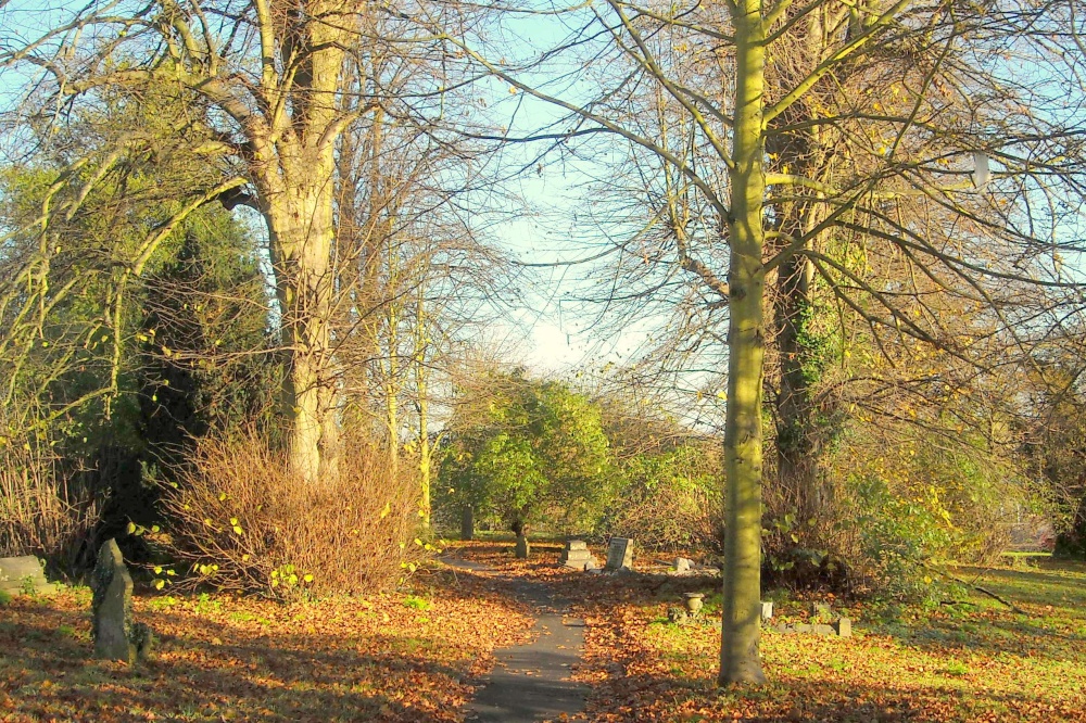 Holy Cross churchyard