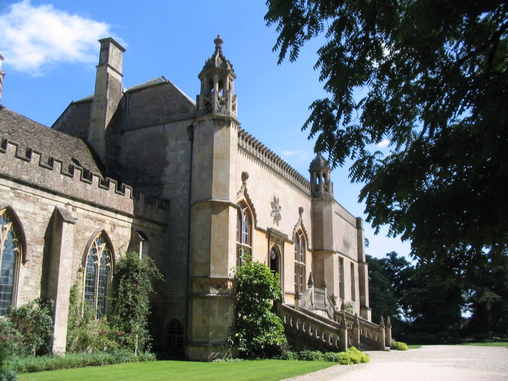 Lacock Abbey (1) - July 2008