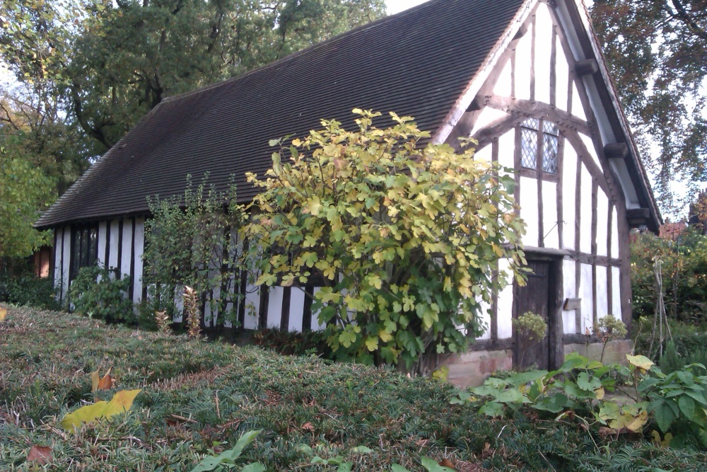 Selly Manor Barn, Bournville. photo by Geoffrey Peyton