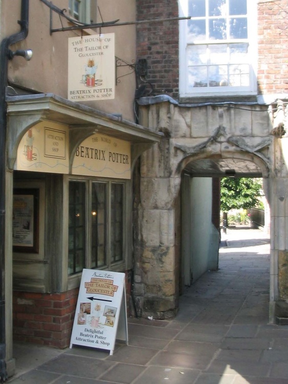 Tailor of Gloucester Shop - June 2003