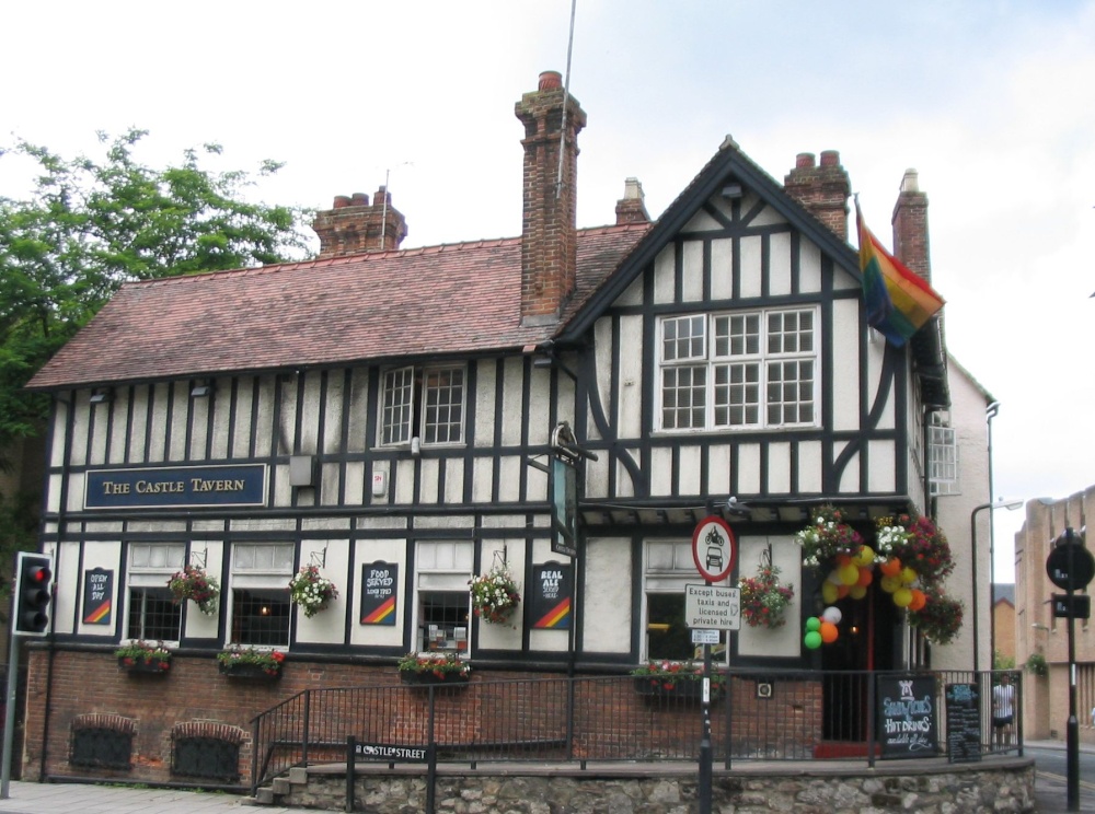 Oxford Pub - The Castle Tavern - June 2003