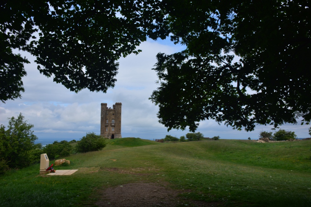 Broadway Tower photo by Tony Messenger