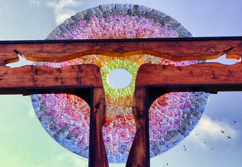 Christian sculpture at Minsteracres