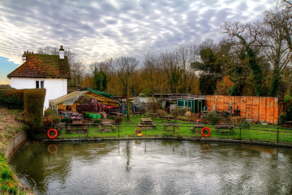 Fran's Tea Garden at Denham Lock