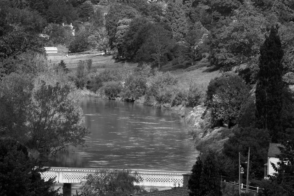 Looking Upstream, Brockweir.