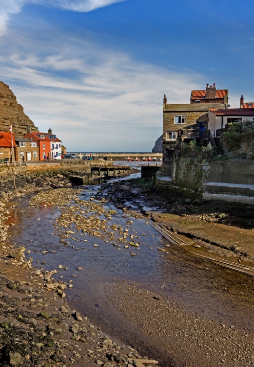 To the Harbour Mouth, Staithes