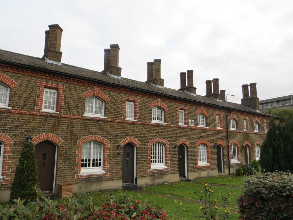 Pictures of Barkingside, Greater London, England England Photography